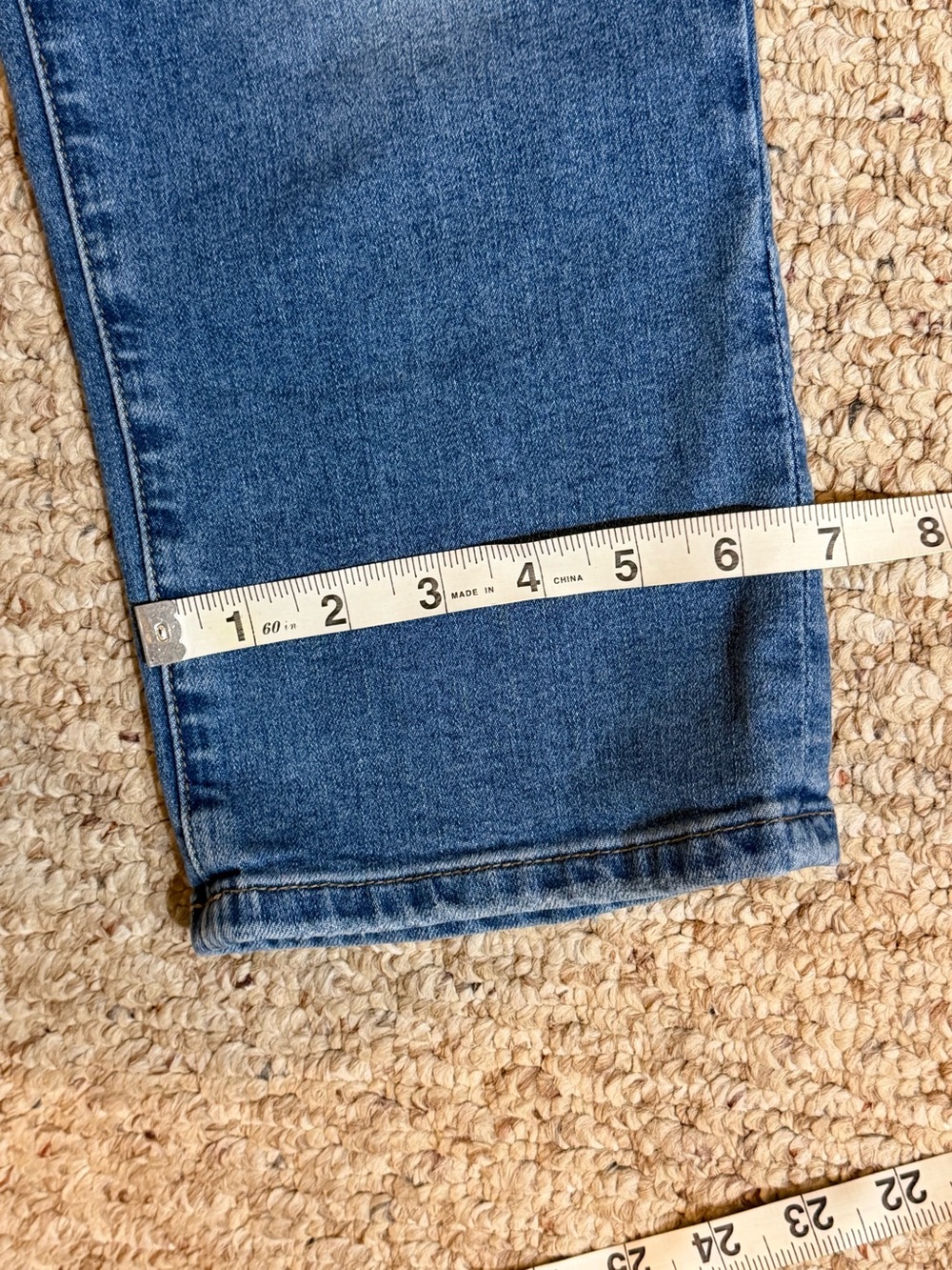 M Jeans Everflex Curvy Crop Jeans, Size 10 - Picture 6 of 6